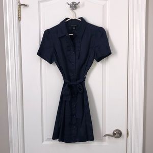 😍 Host Pick 😍 Banana Republic, Size 2P, Navy dress